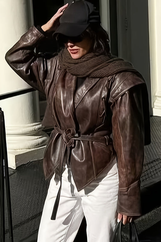 Vintage bikerlæderjakke til kvinder med justerbar talje og struktureret snit