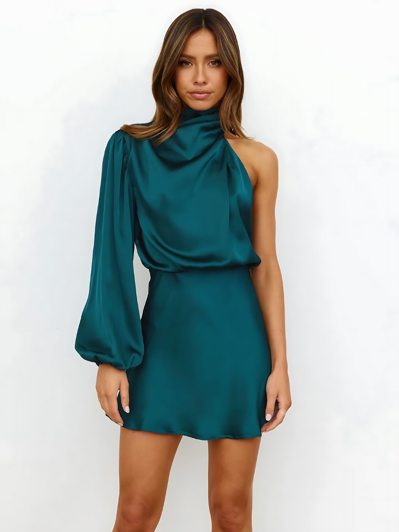 Asymmetrisk one-shoulder kjole til kvinder | Satineret look | Figursyet og elegant design