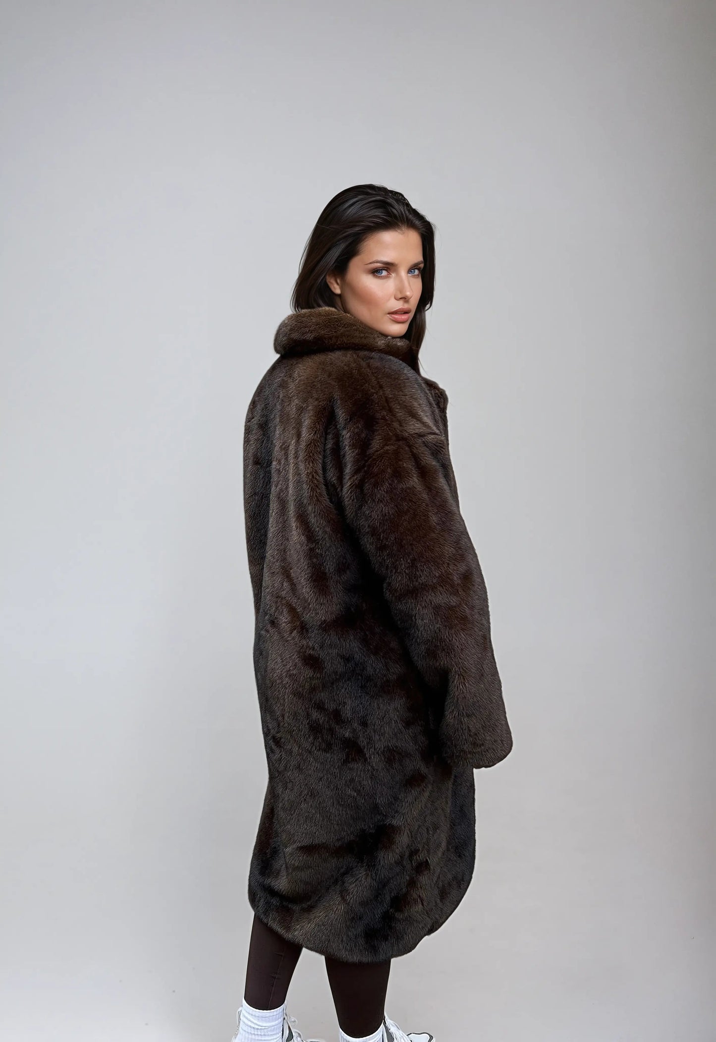 Lang Damejakke i Kunstpels | Luksuriøs Komfort | Elegant & Tidløst Design til Vinter