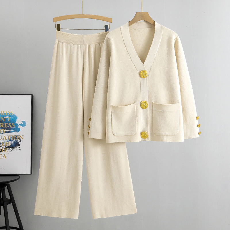 Dame Sæt | Cardigan med Guldknapper & Vide Bukser | Elegant & Komfortabel