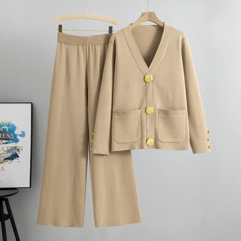 Dame Sæt | Cardigan med Guldknapper & Vide Bukser | Elegant & Komfortabel