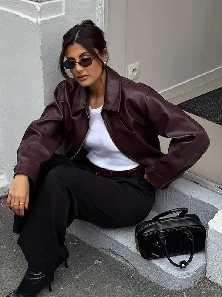 Dame Læderjakke i Retro Stil | Kort PU Jakke med Revers & Lynlås | Streetwear Look