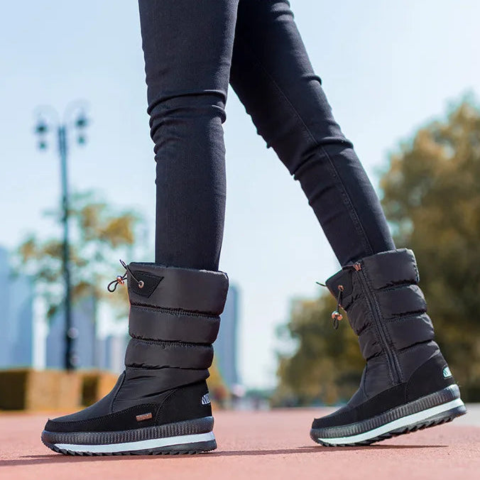 Forede mellemhøje støvler til kvinder med vandafvisende overflade og platformsål