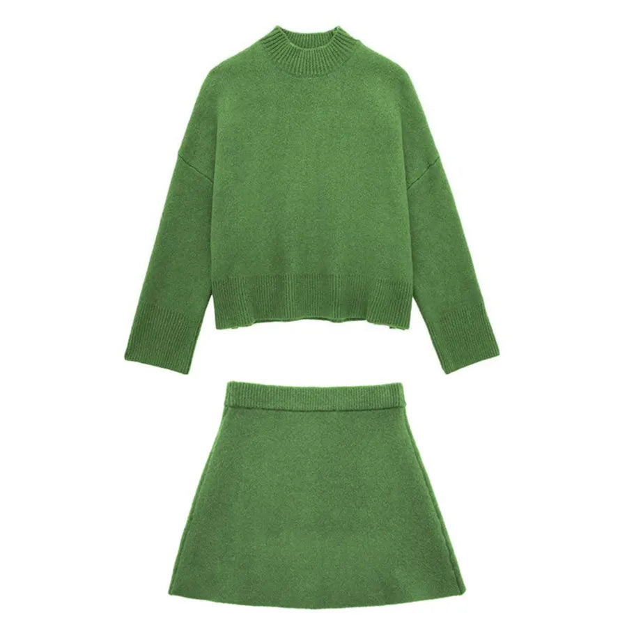 Dame sæt med sweater og nederdel | Blød finstrik | Elegant og tidløs stil