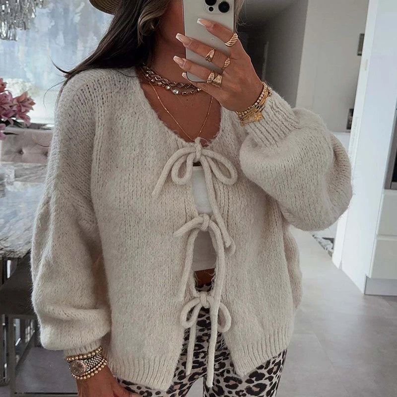 Dame Cardigan med Sløjfedetaljer | Blødt Strik | Åben Front & Lange Ærmer