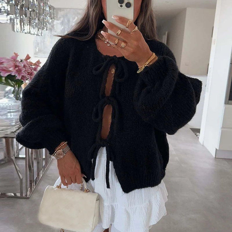 Dame Cardigan med Sløjfedetaljer | Blødt Strik | Åben Front & Lange Ærmer