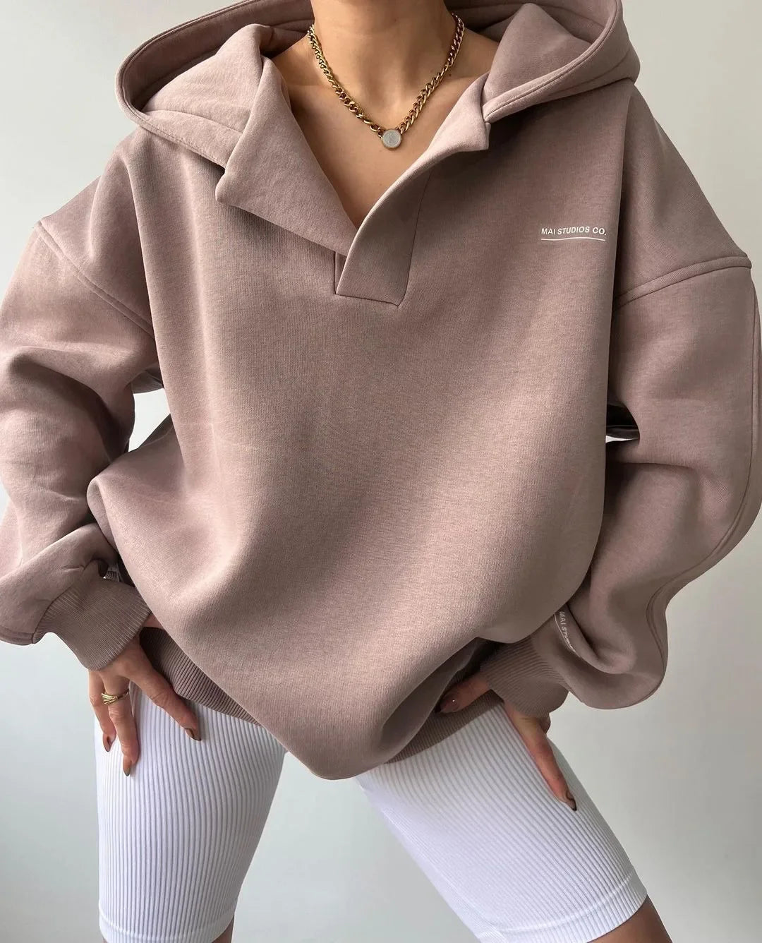 Blød Dame Hoodie med Hætte og Krave | Afslappet & Varm Trøje til Hverdag