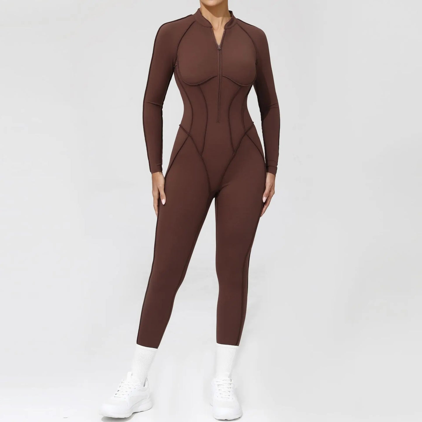 Kvinders sports jumpsuit | Langærmet yogadragt | Figursyet og åndbar pasform