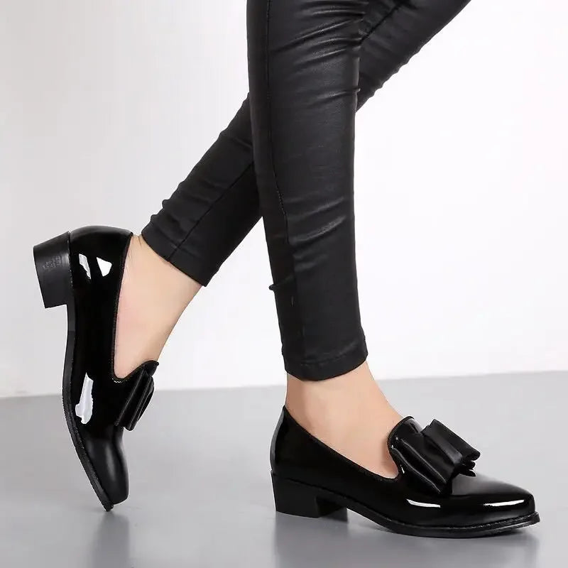 Kvinders Loafers med Sløjfedetalje | Spids Tå | Elegante Laksko til Hverdag og Kontor