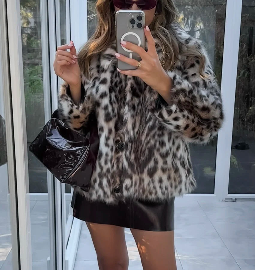 Kort faux fur jakke til kvinder | Leopardmønster