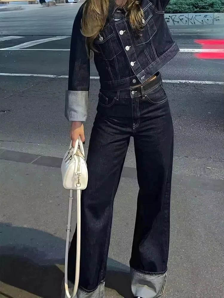 Kvinders denim sæt | Kort jakke og vide jeans | Klassisk look i mørk vask