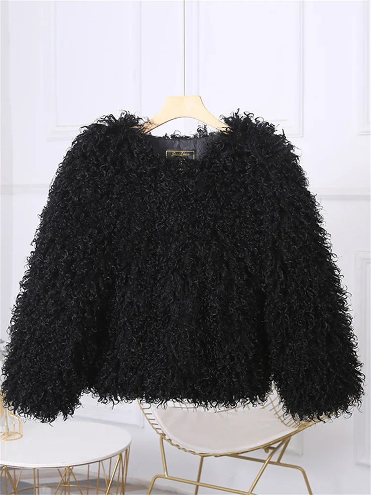 Kvinders kort faux fur jakke | Fluffy vinterfrakke | Løs pasform og luksuriøst look
