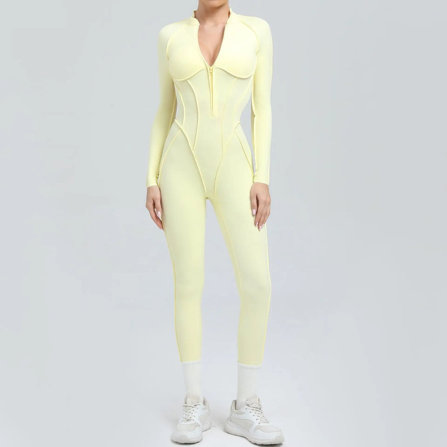 Kvinders sports jumpsuit | Langærmet yogadragt | Figursyet og åndbar pasform