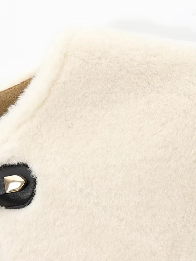 Kvinders faux fur jakke | Blød og varm teddyjakke | Kort model med frontlukning