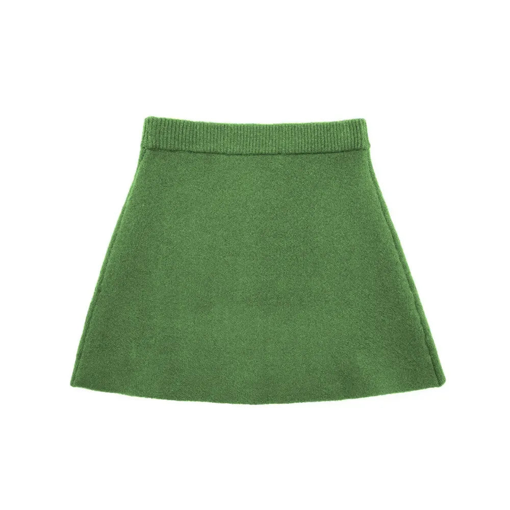 Dame sæt med sweater og nederdel | Blød finstrik | Elegant og tidløs stil