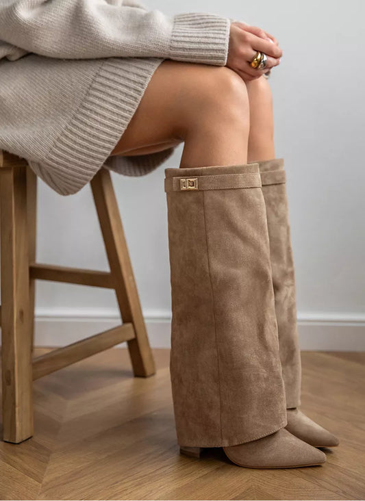 Dame knæhøje støvler med fold-over design | Blød stof med mat finish