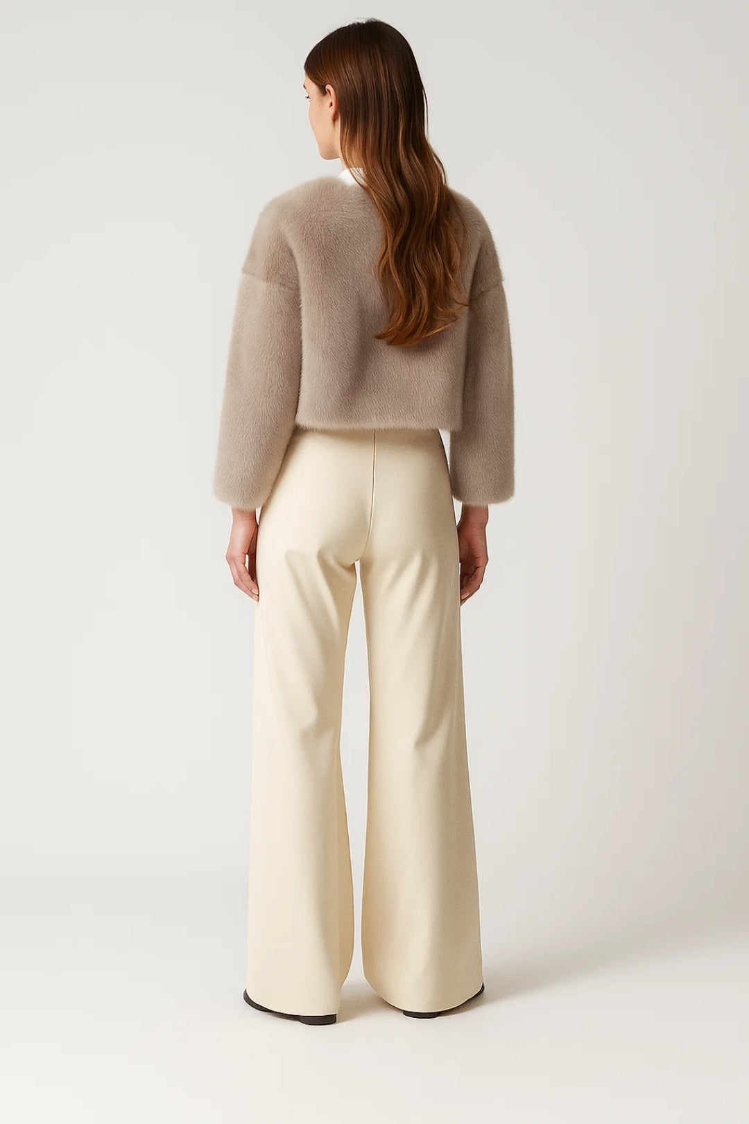 Kort faux fur jakke til kvinder | Luksuriøst look | Åben front i sort eller beige