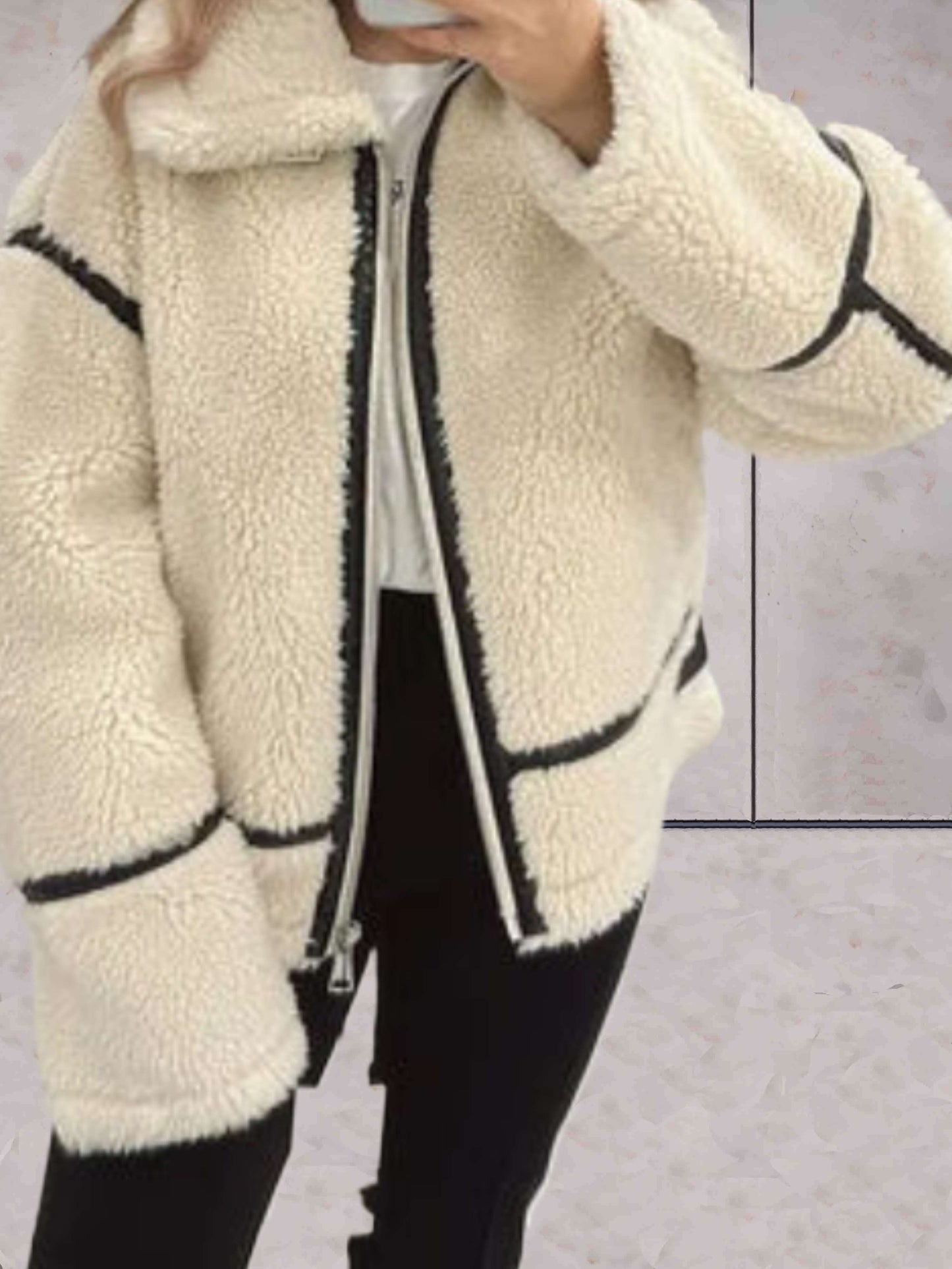 Beige fleecejakke til kvinder | Blød og varm med teddyfor | Oversized pasform