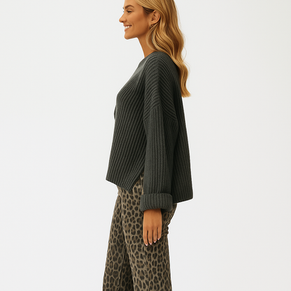 Dame cardigan i strik | Løs pasform | Asymmetrisk design med knapper