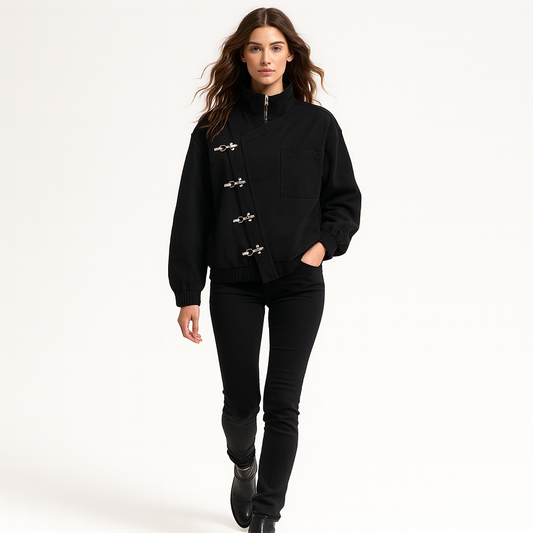 Kvindejakke | Asymmetrisk Design | Dekorative Spænder