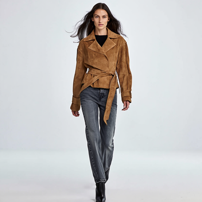 Elegant kort ruskindslignende jakke til kvinder | Sløjfebælte i taljen