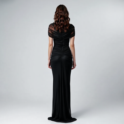 Lang aftenkjole til kvinder | Meshdetaljer og udskæringer | Figursyet maxi med høj hals