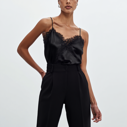 Satin top med blondekant | Elegant sommer camisole med stropper