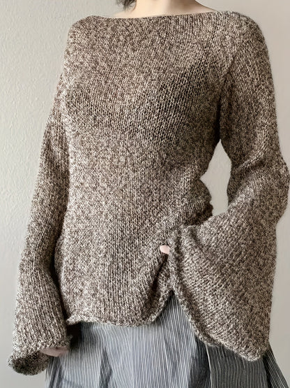 Kvinders striktrøje med trompetærmer | Blød ribstruktur | Feminint design