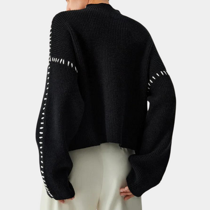 Stilfuld Strikket Sweater til Kvinder | Højhalset Pullover med Detaljer