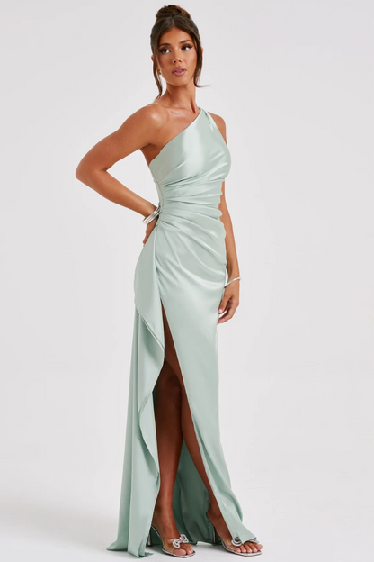 Kvindes maxikjole med asymmetrisk snit | Elegant one-shoulder design i glansfuld stof