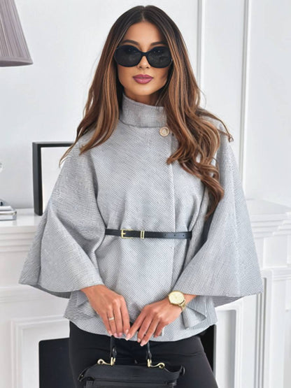Elegant kort ponchojakke med bælte og flagermusærmer til kvinder
