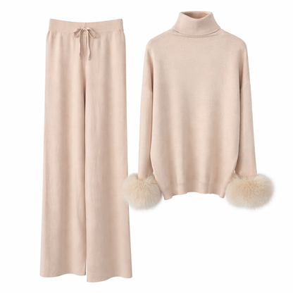 Strikket sæt til kvinder med høj hals og elegante pelsmanchetter
