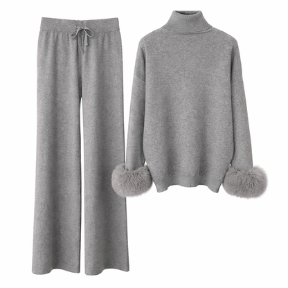 Strikket sæt til kvinder med høj hals og elegante pelsmanchetter