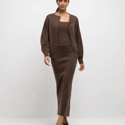 Elegant strikket sæt til kvinder med cardigan, top og nederdel