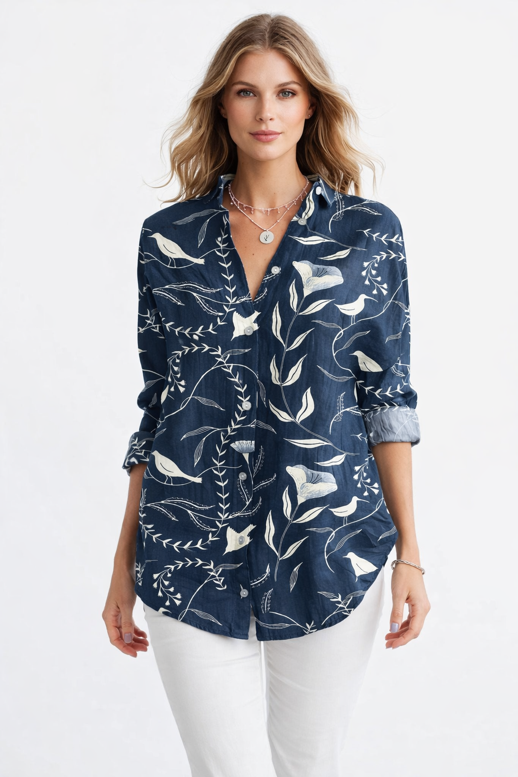 Mønstret skjorte med knaplukning og lange ærmer