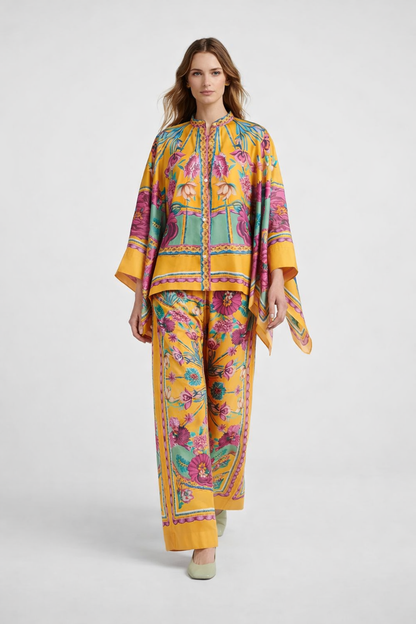 Mønstret todelt sæt til kvinder med oversized top og vide bukser