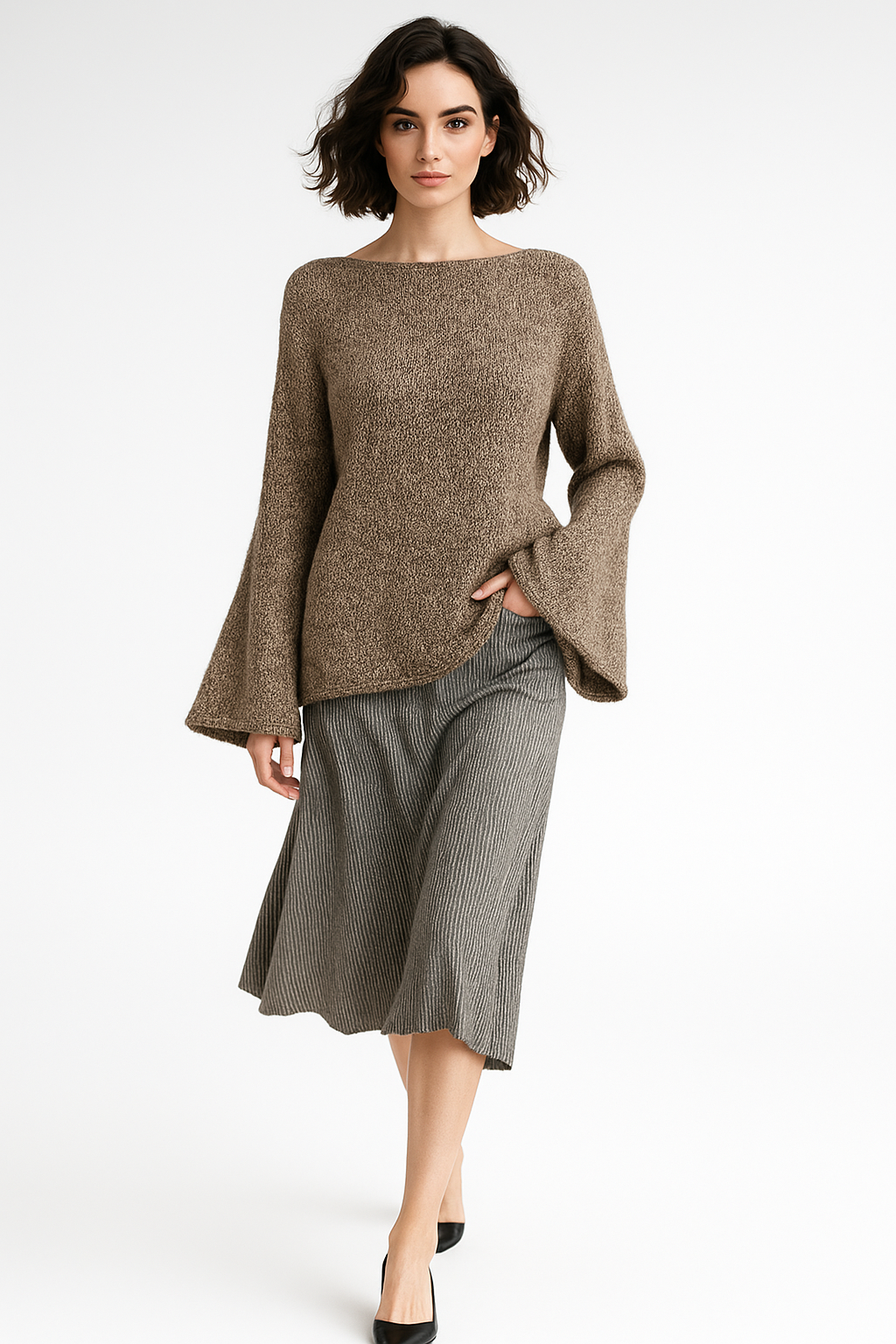 Kvinders striktrøje med trompetærmer | Blød ribstruktur | Feminint design