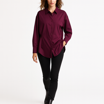 Elegant langærmet skjorte med justerbar talje og afslappet silhuet