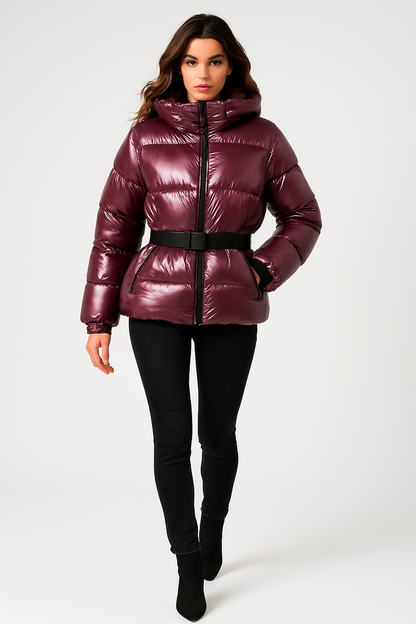 Dame vinterjakke med hætte | Foret pufferdesign med bælte | Varm og vindtæt