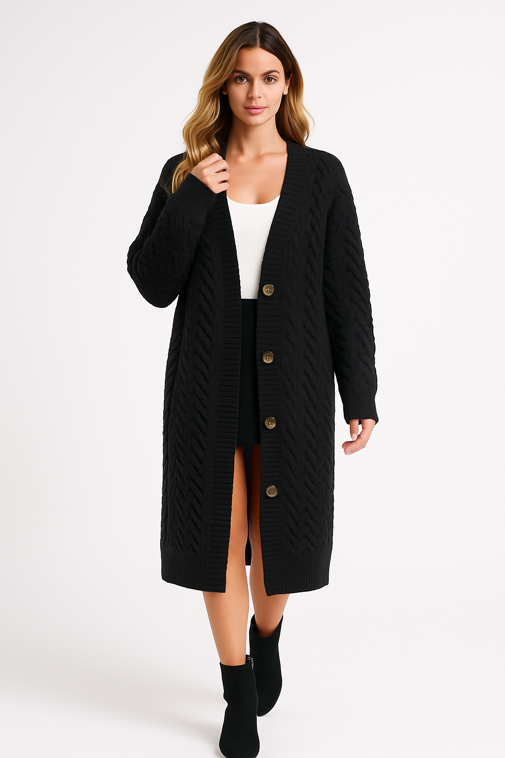 Lang damecardigan i strik | Vintermodel med knapper | Løs pasform