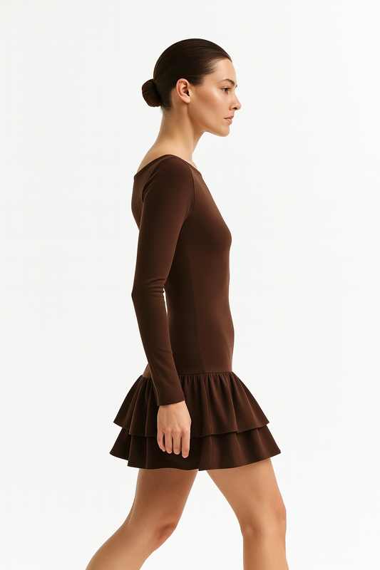 Kort kjole med lagdelt skørt | Lange ærmer | Elegant O-hals design