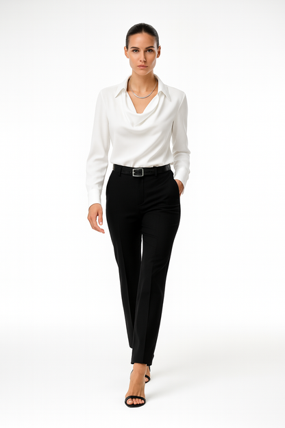 Elegant bluse med fine detaljer og klassisk pasform til kvinder