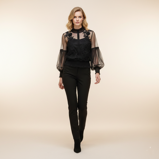 Elegant blondebluse | Puffede lange ærmer