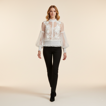 Elegant blondebluse | Puffede lange ærmer