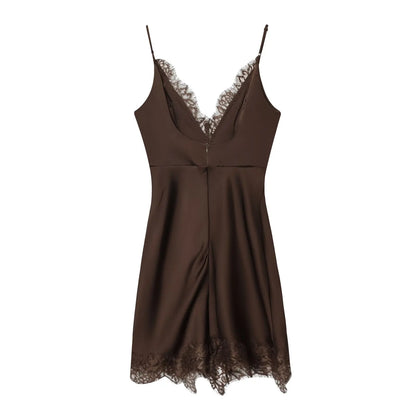 Slim Cami Kjole til Kvinder | V-hals Mini Kjole med Blondekant