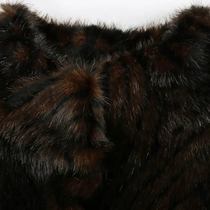 Lang damefrakke i imitation mink | Ståkrave | Elegant gradueret design