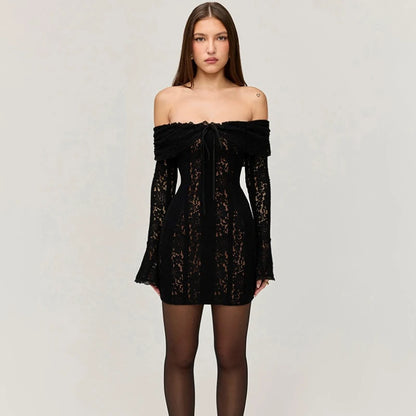 Elegant off-shoulder aftenkjole til kvinder | Feminint og luksuriøst udtryk