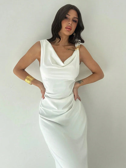 Kjole til Kvinder | Ærmeløs Silhuet | Slankende Snit | Elegant Længde