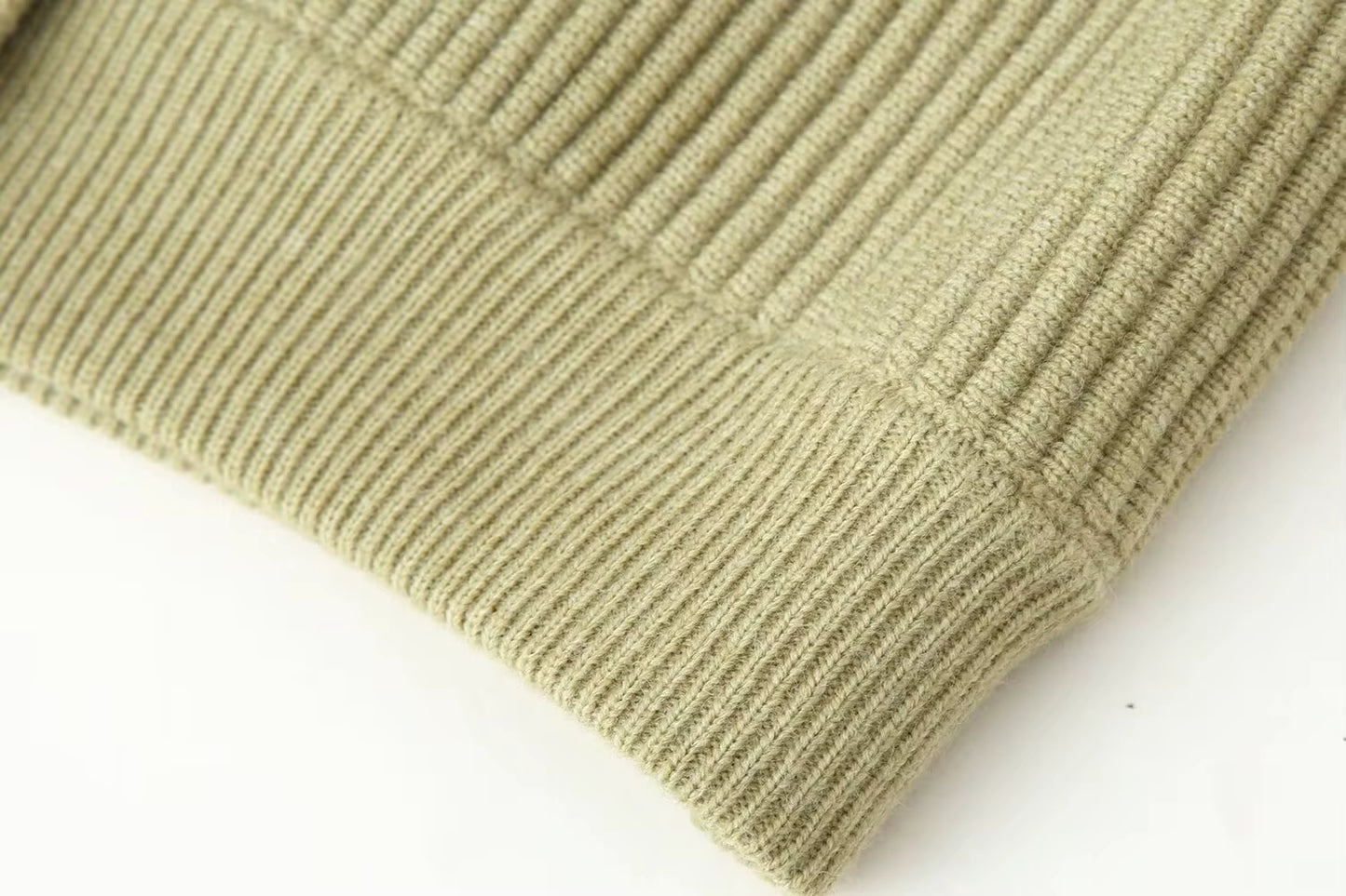 Strikket cardigan til kvinder med opretstående krave og løs pasform