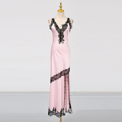 Lang blondekjole til kvinder | V-udskæring | Ærmeløs silhuet og elegant slids